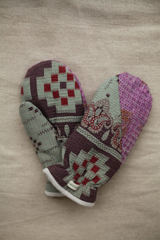 Kantha Mittens