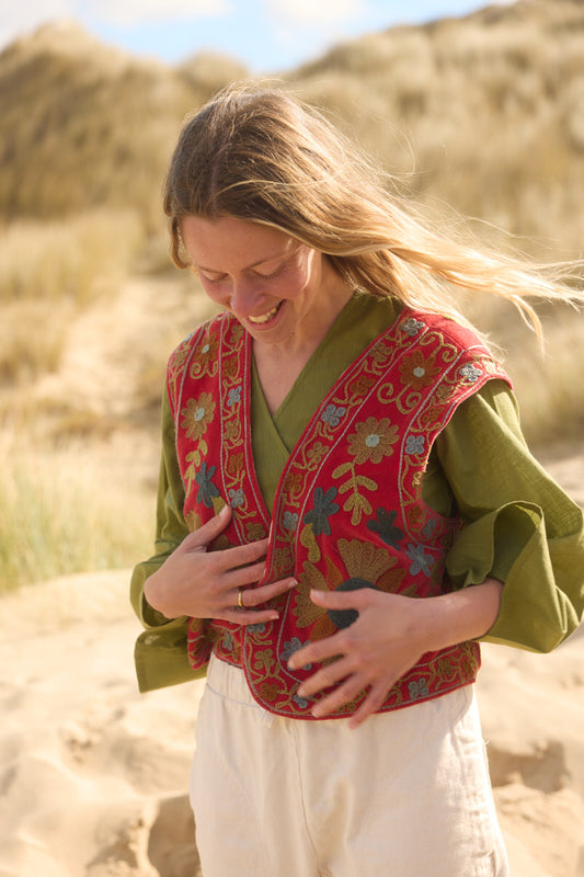 Folk Embroidered Waistcoat - Rosa Red