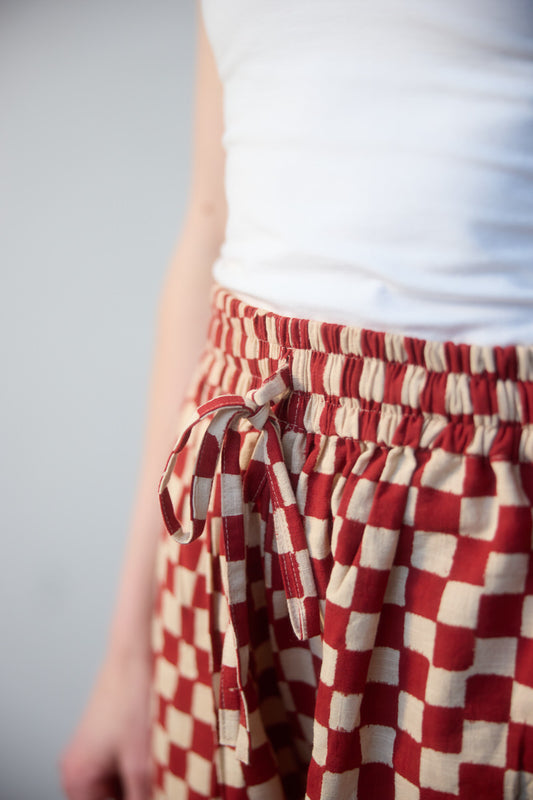 Mia Shorts - Check Madder Red