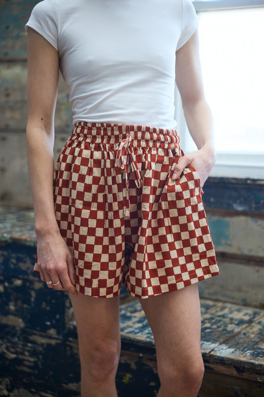 Mia Shorts - Check Madder Red