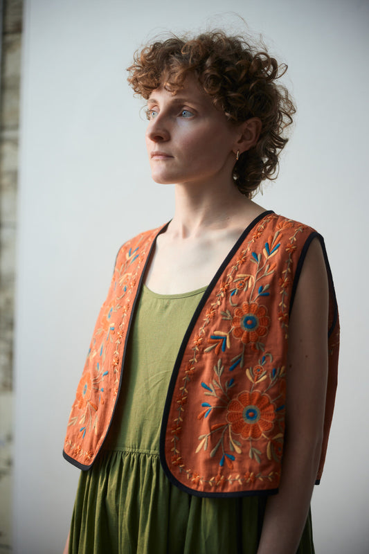 Lila Waistcoat - Embroidered Folia