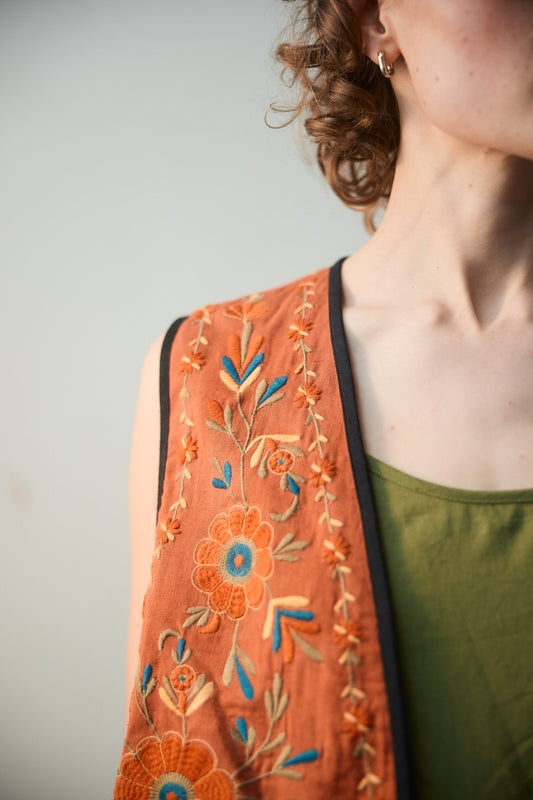 Lila Waistcoat - Embroidered Folia
