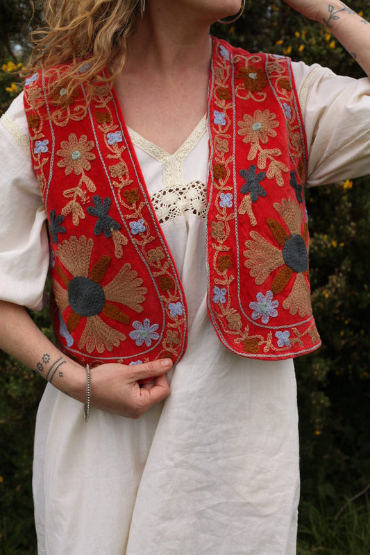 Folk Embroidered Waistcoat - Rosa Red